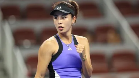 “利物浦客战曼城2球完胜，焦点对决激烈进行”